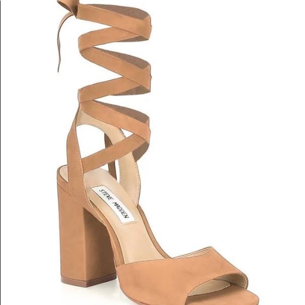 NWT Steve Madden Kenny Camel nude heels with tie NEW never worn before size 9